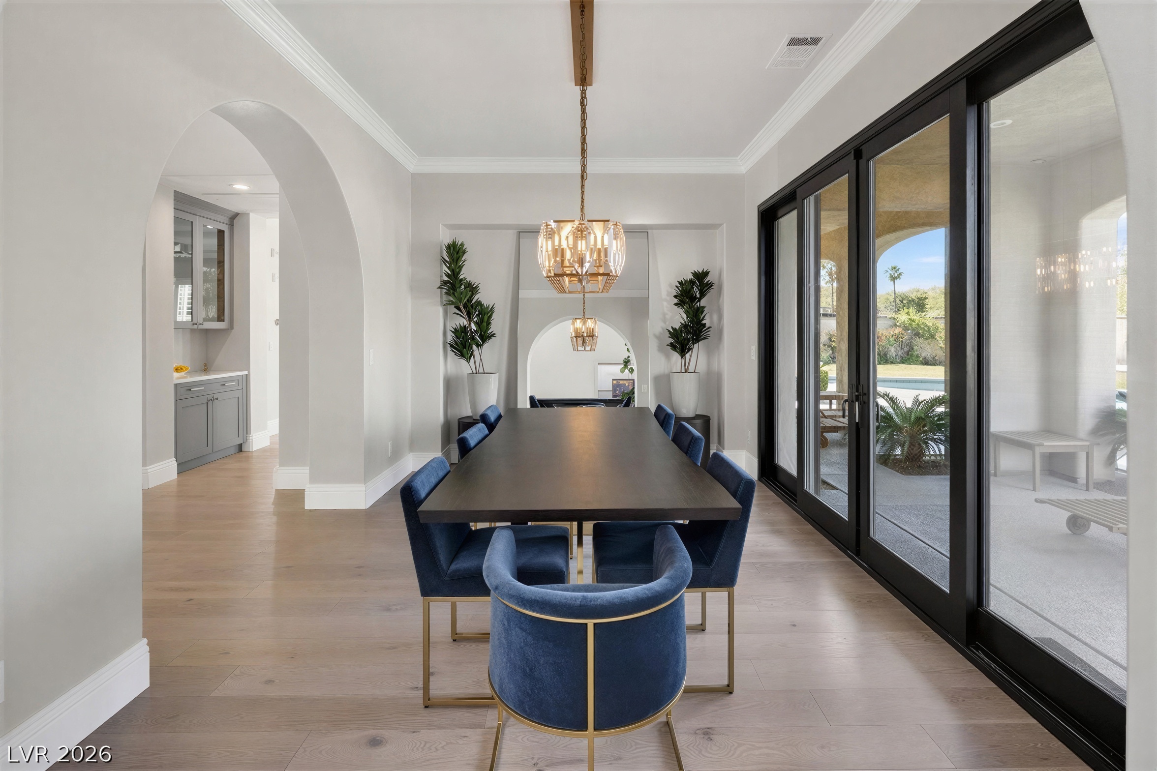 2490 Turtle Head Peak Dr — exterior