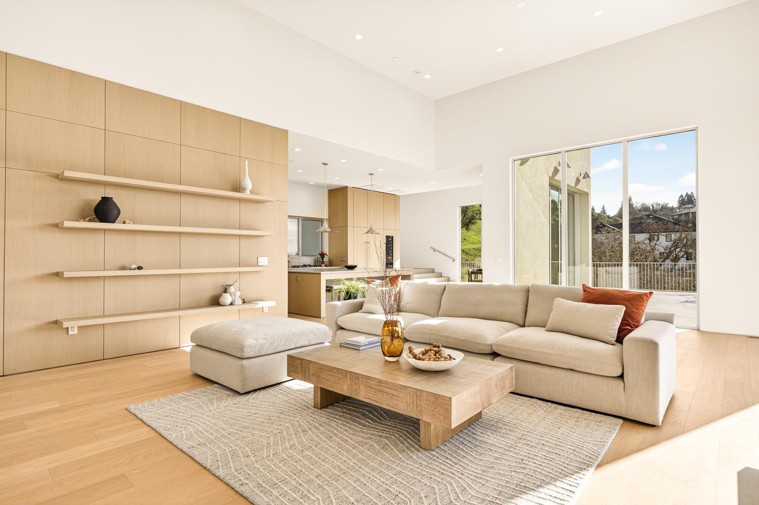 1022 Via Treviso — exterior