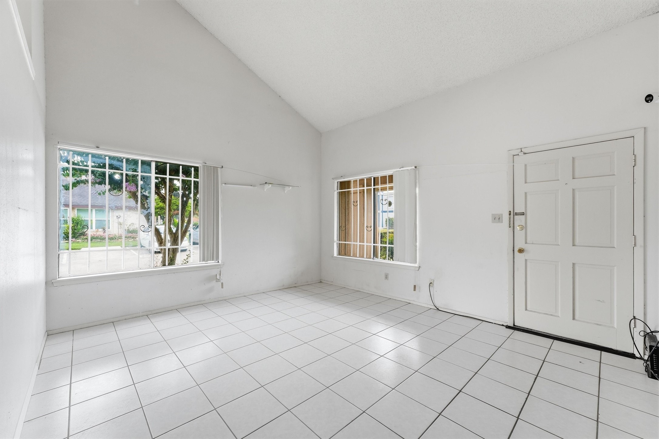 10331 Huntington Place Dr #331 — exterior