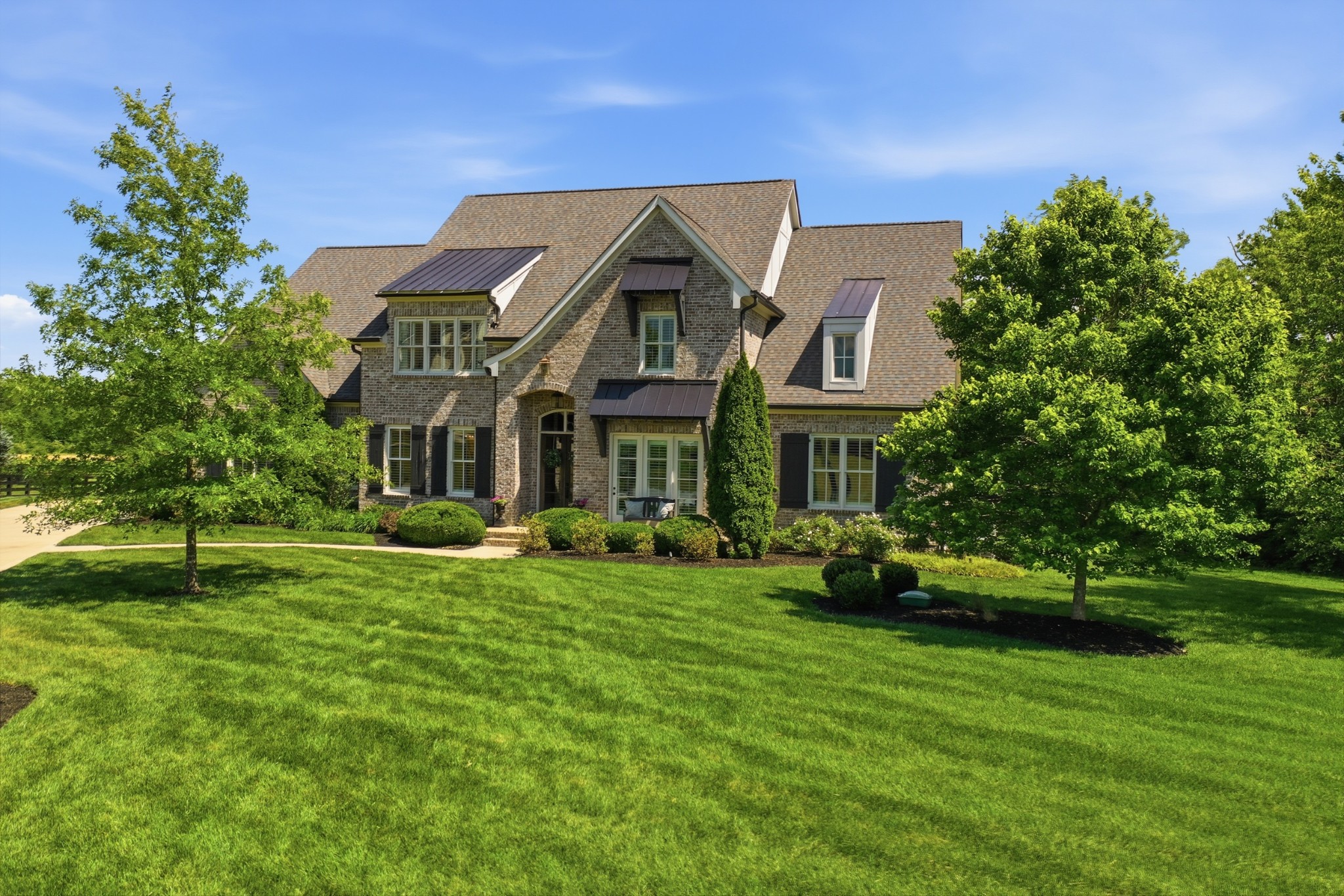 1045 Buena Vista Dr — photo 3