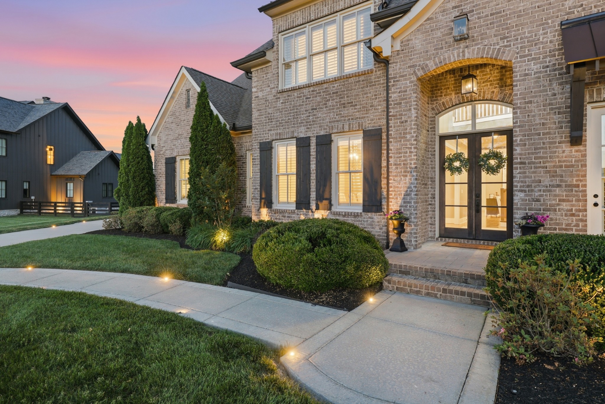 1045 Buena Vista Dr — interior