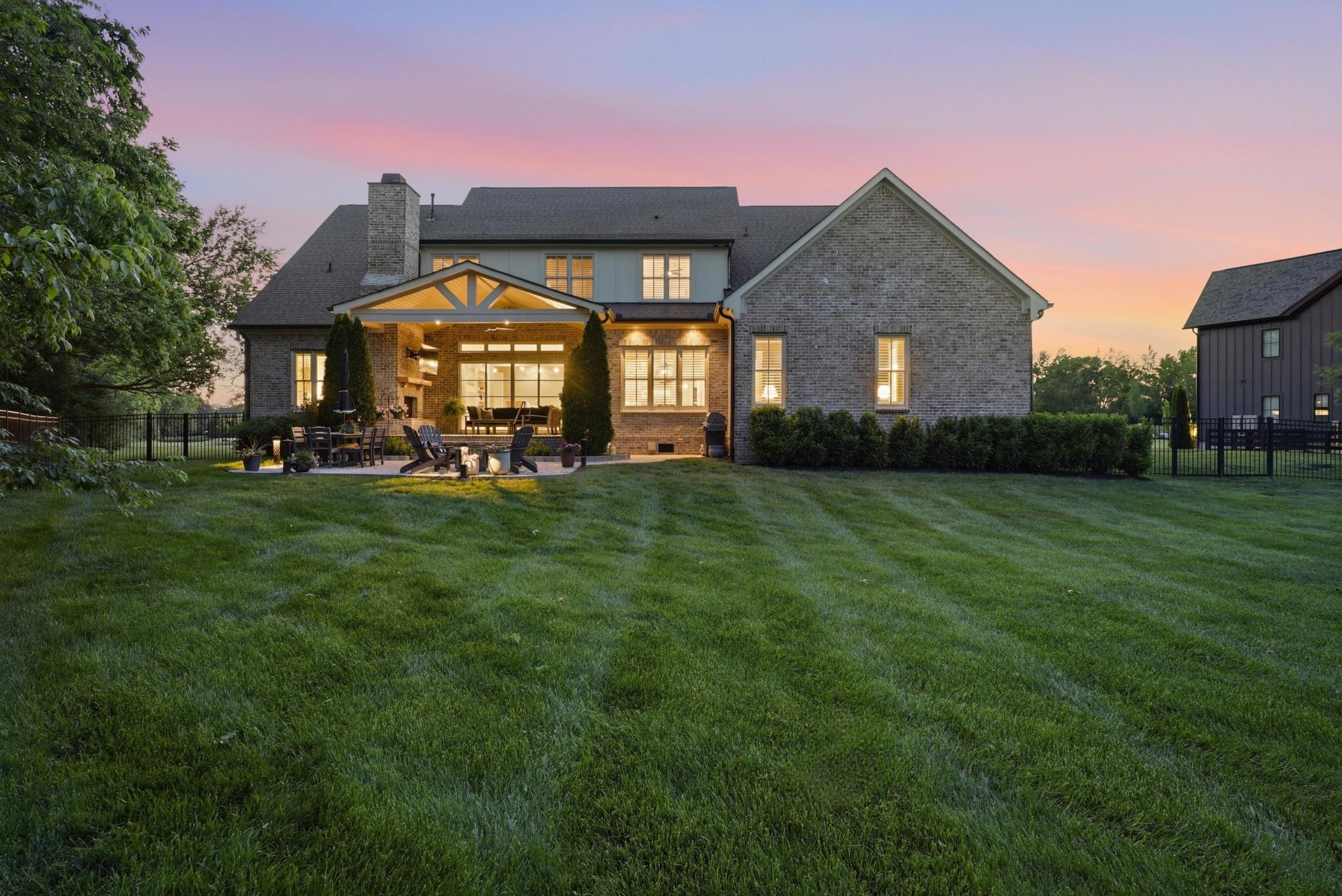 1045 Buena Vista Dr — detail