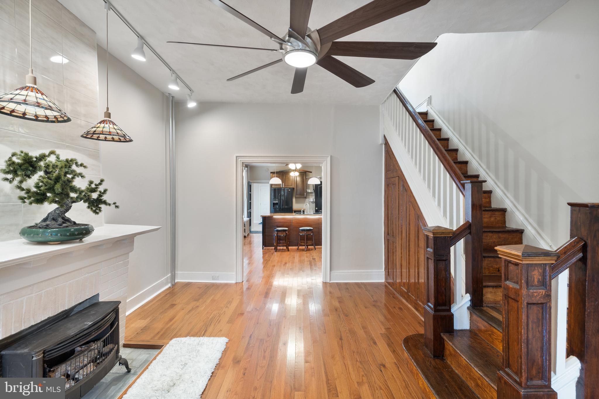 107 W Seymour St — photo 8