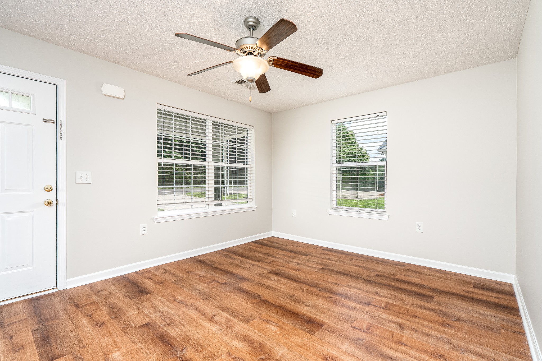 110 Bradford Dr — photo 8