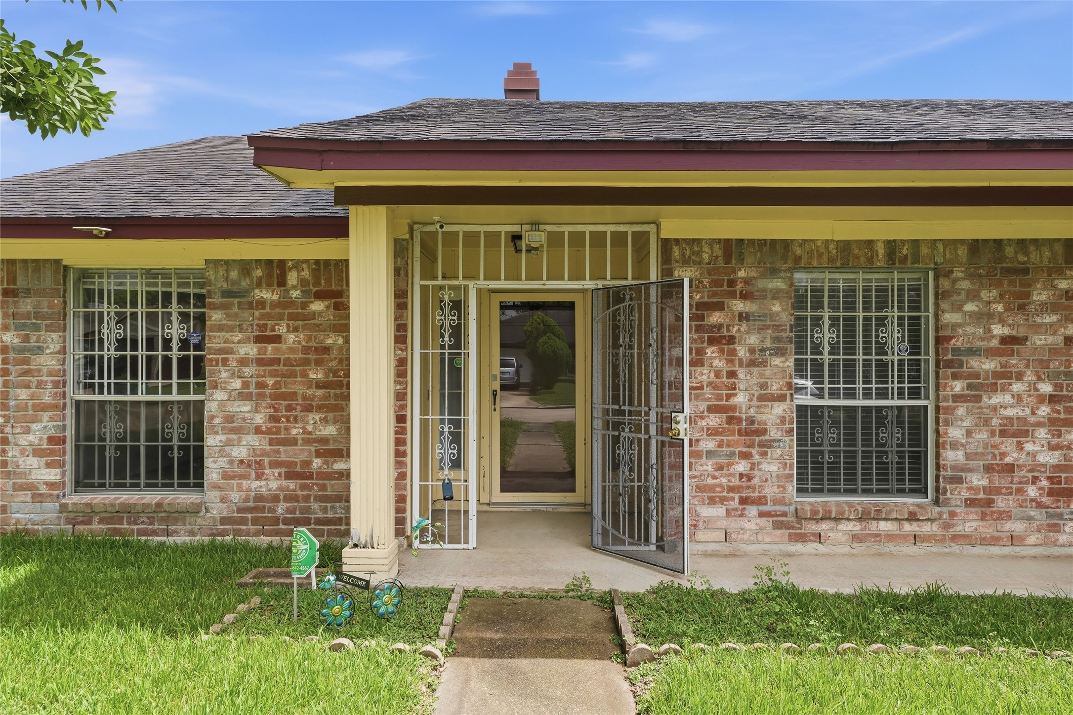 12126 Pine Knoll Dr — detail
