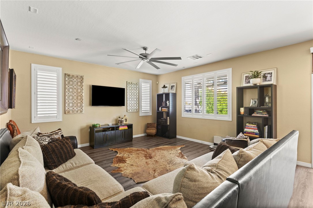1310 Reef Point Ave — photo 3