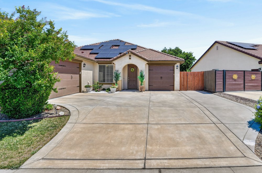 1358 Sundance Dr — photo 2