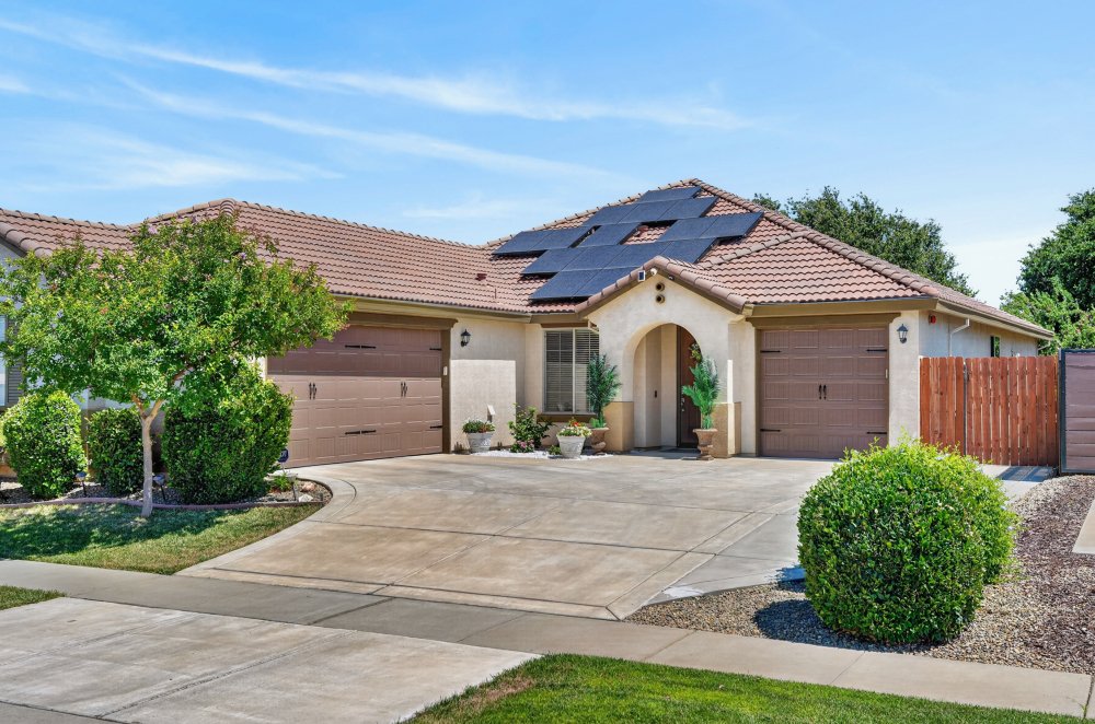 1358 Sundance Dr — detail
