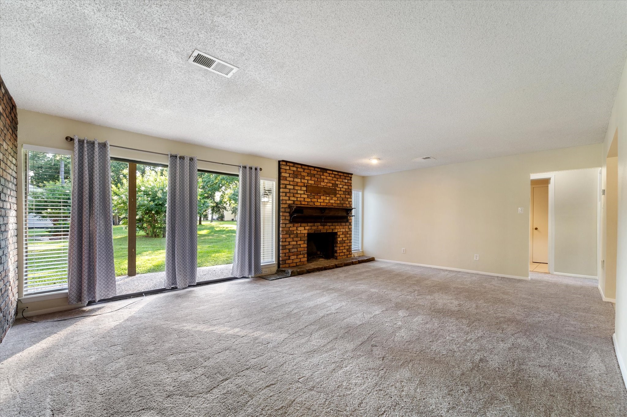 15919 Golf Club Dr #112 — interior