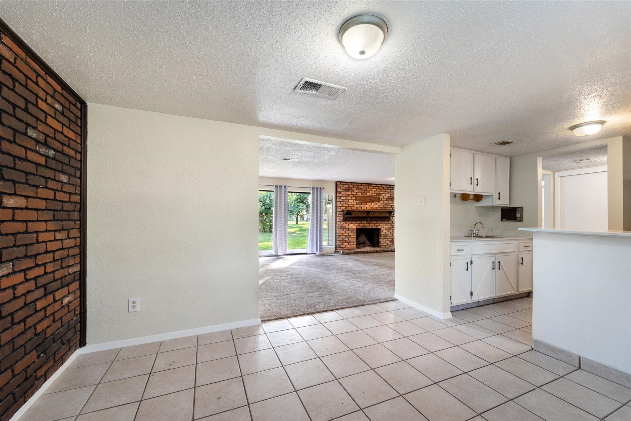 15919 Golf Club Dr #112 — photo 7