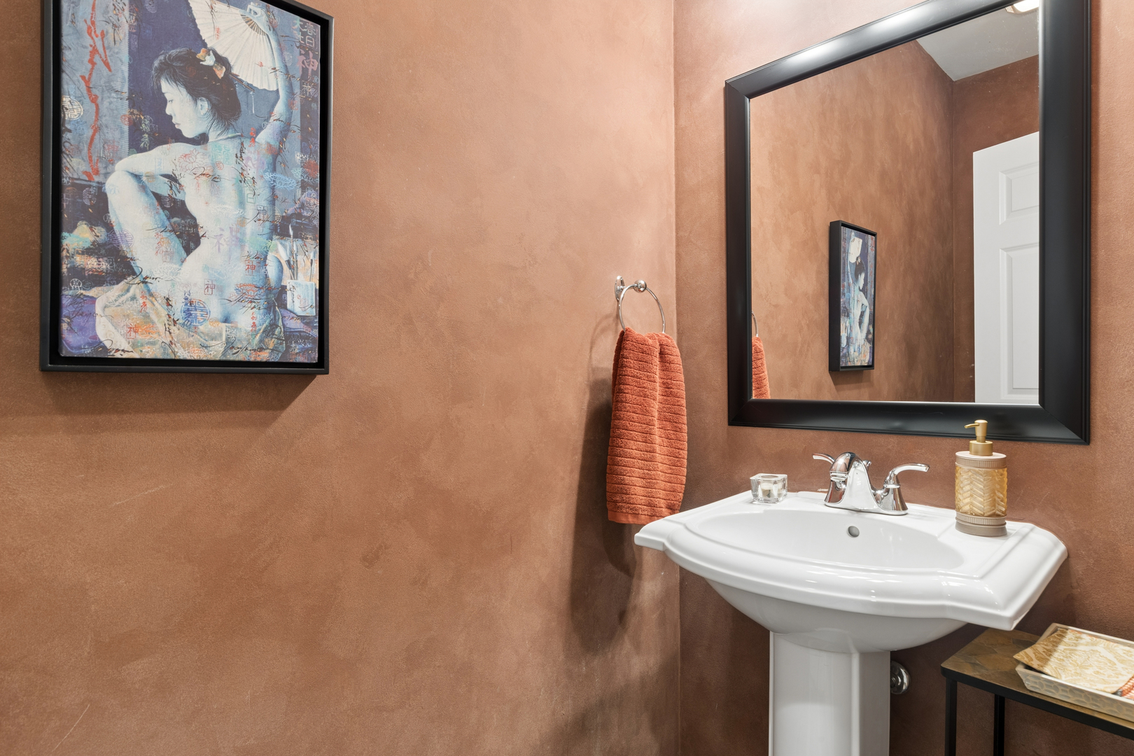 1646 W Warren Blvd #1 — photo 8
