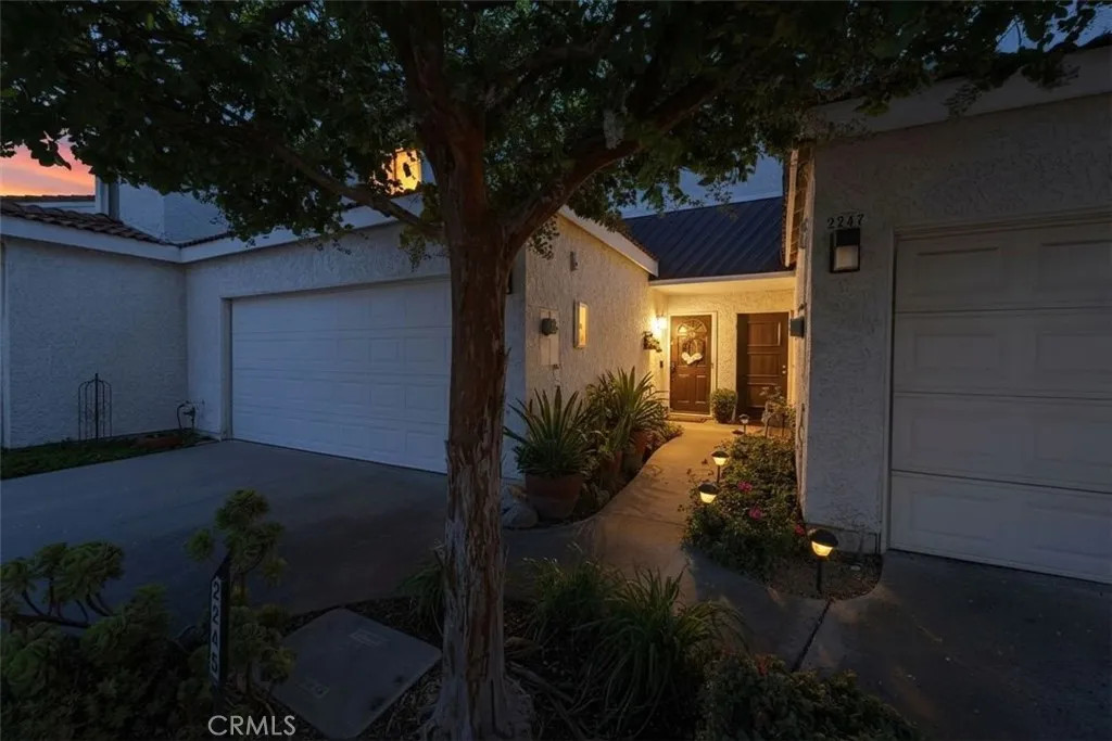 2245 Smoke Tree Ln — photo 5