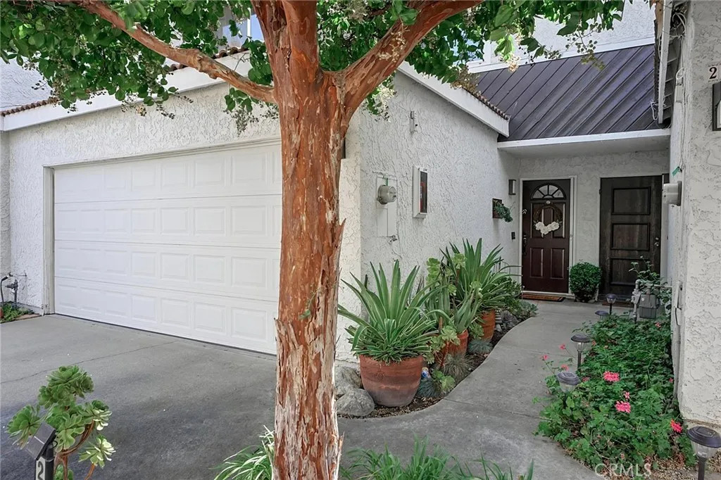 2245 Smoke Tree Ln — photo 7