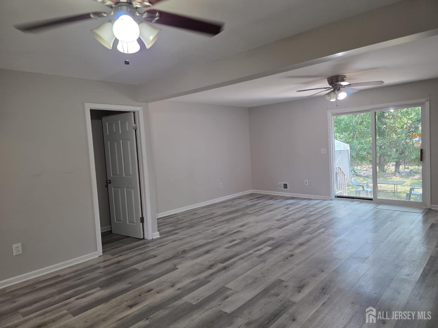 2803 Kent Pl — exterior
