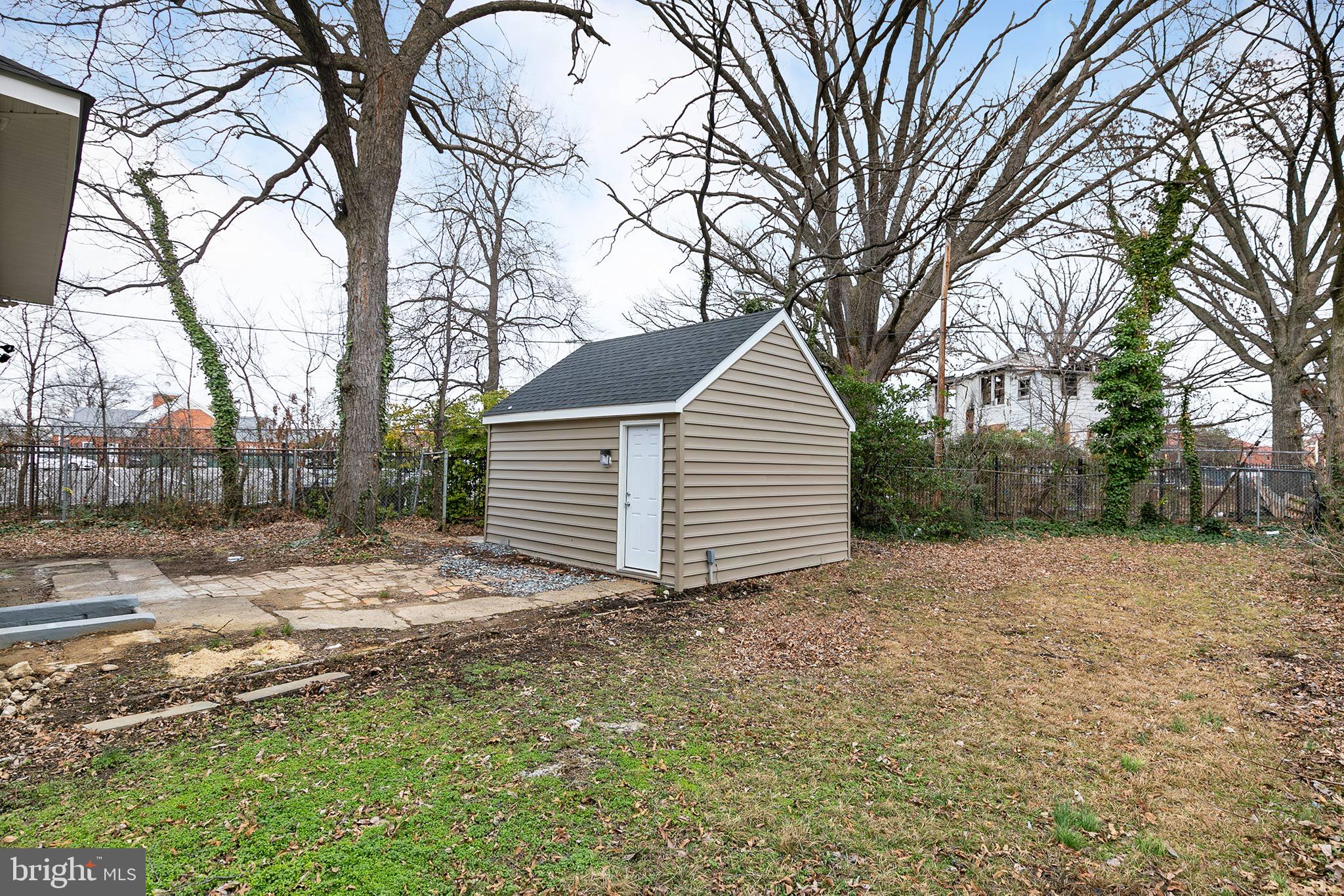 Property photo 35