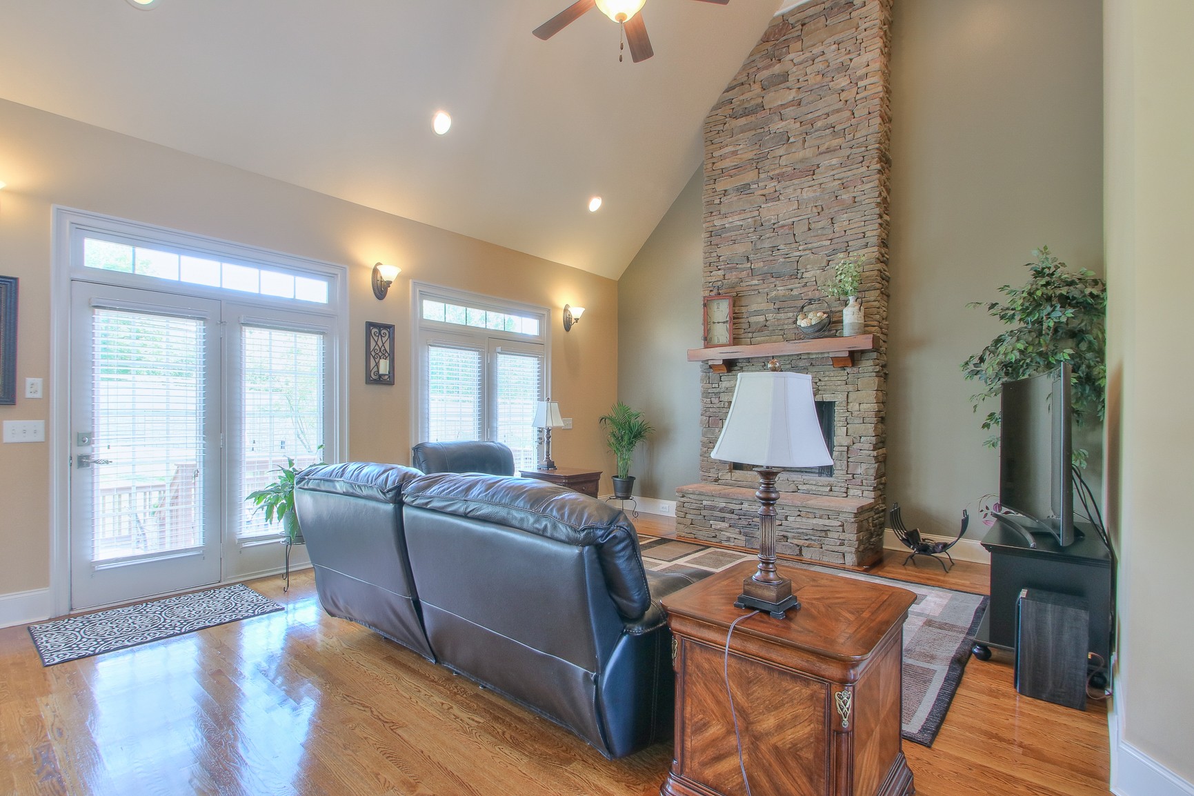 3121 Appian Way — photo 3
