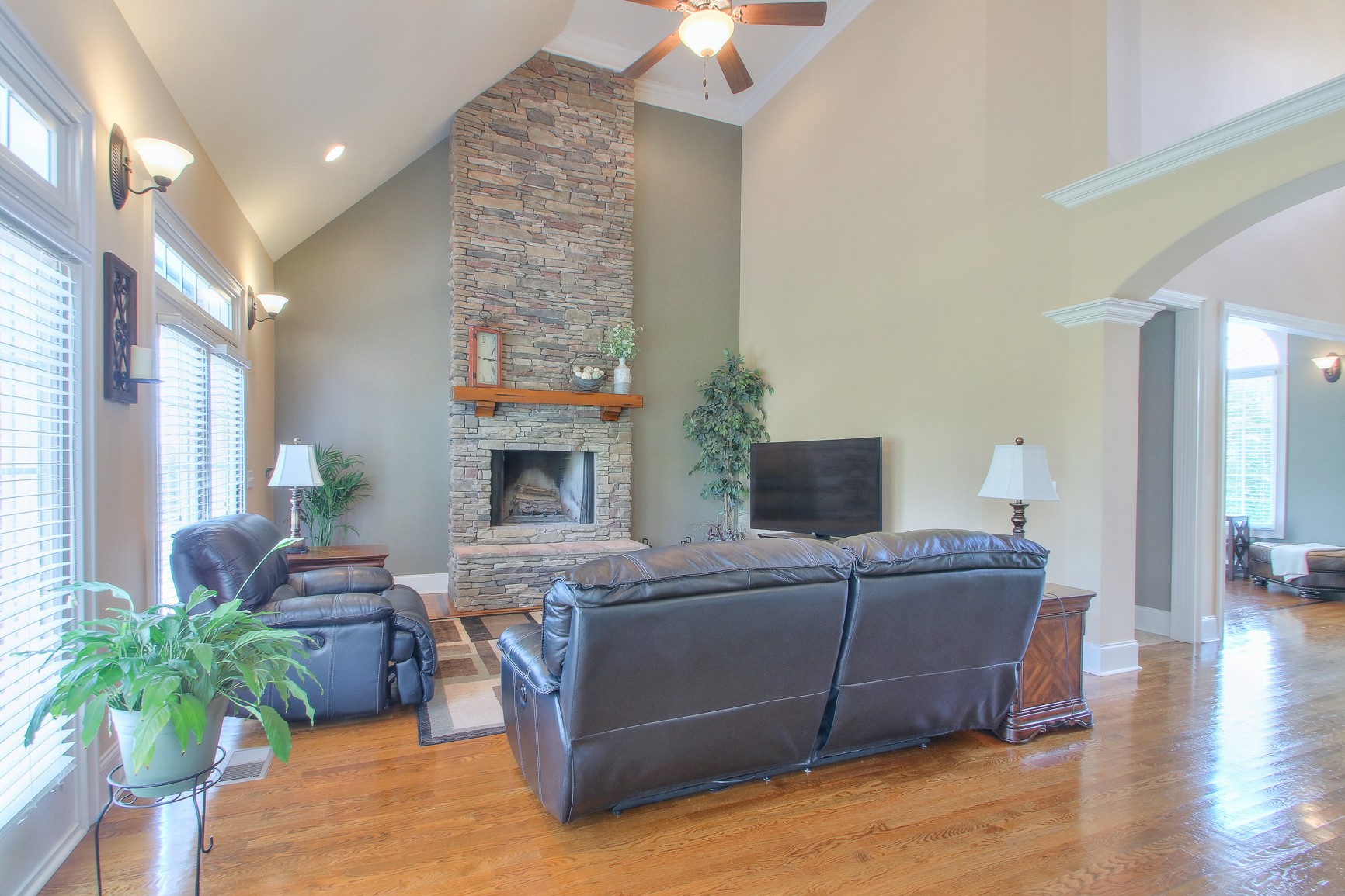 3121 Appian Way — photo 4