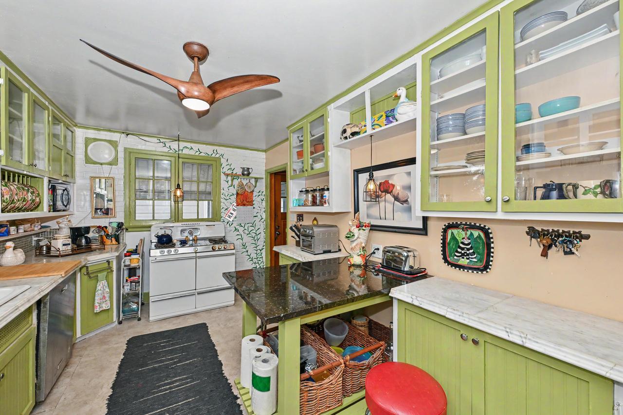 3123 W Grange Ave — detail