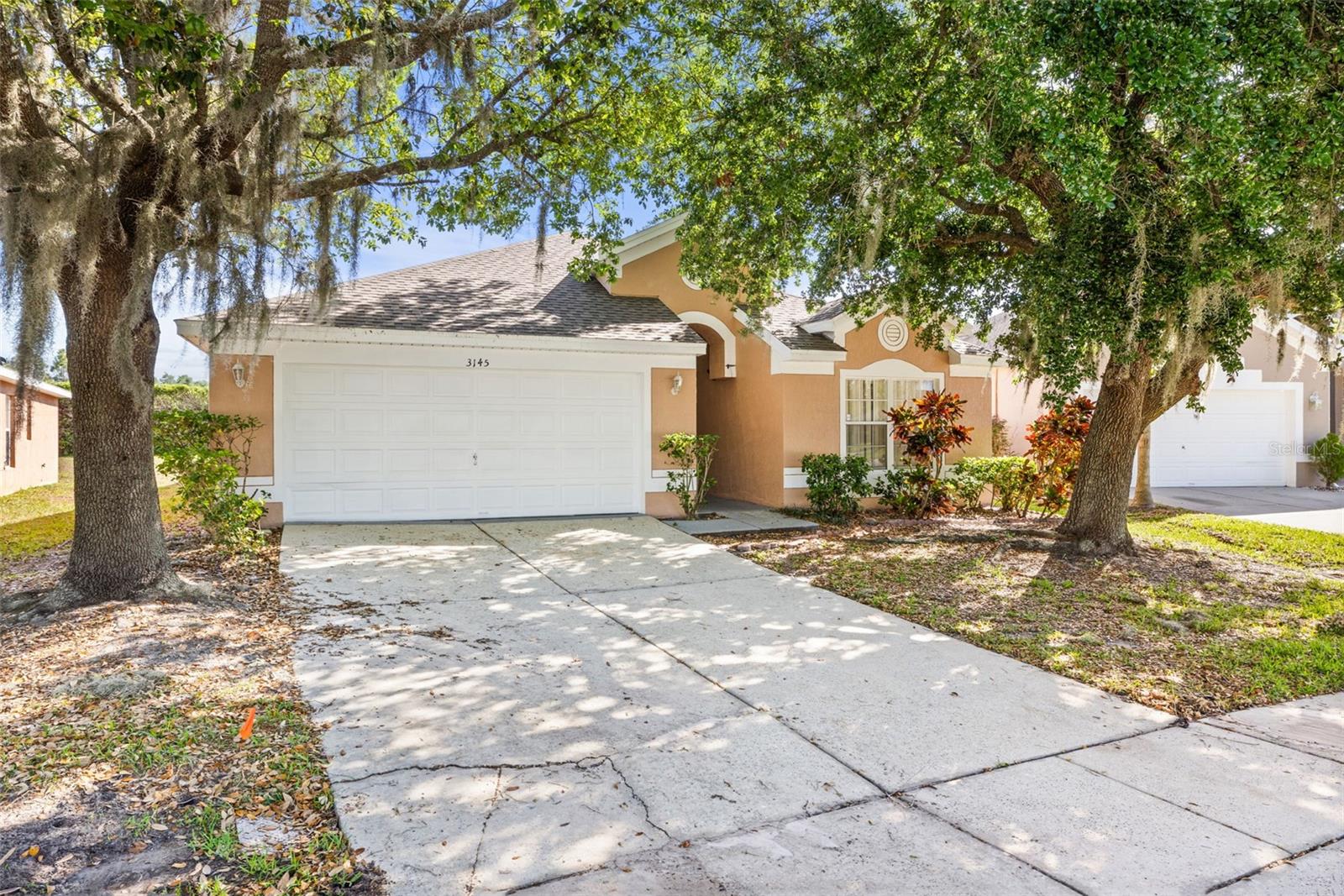 3145 Stonehurst Cir — interior