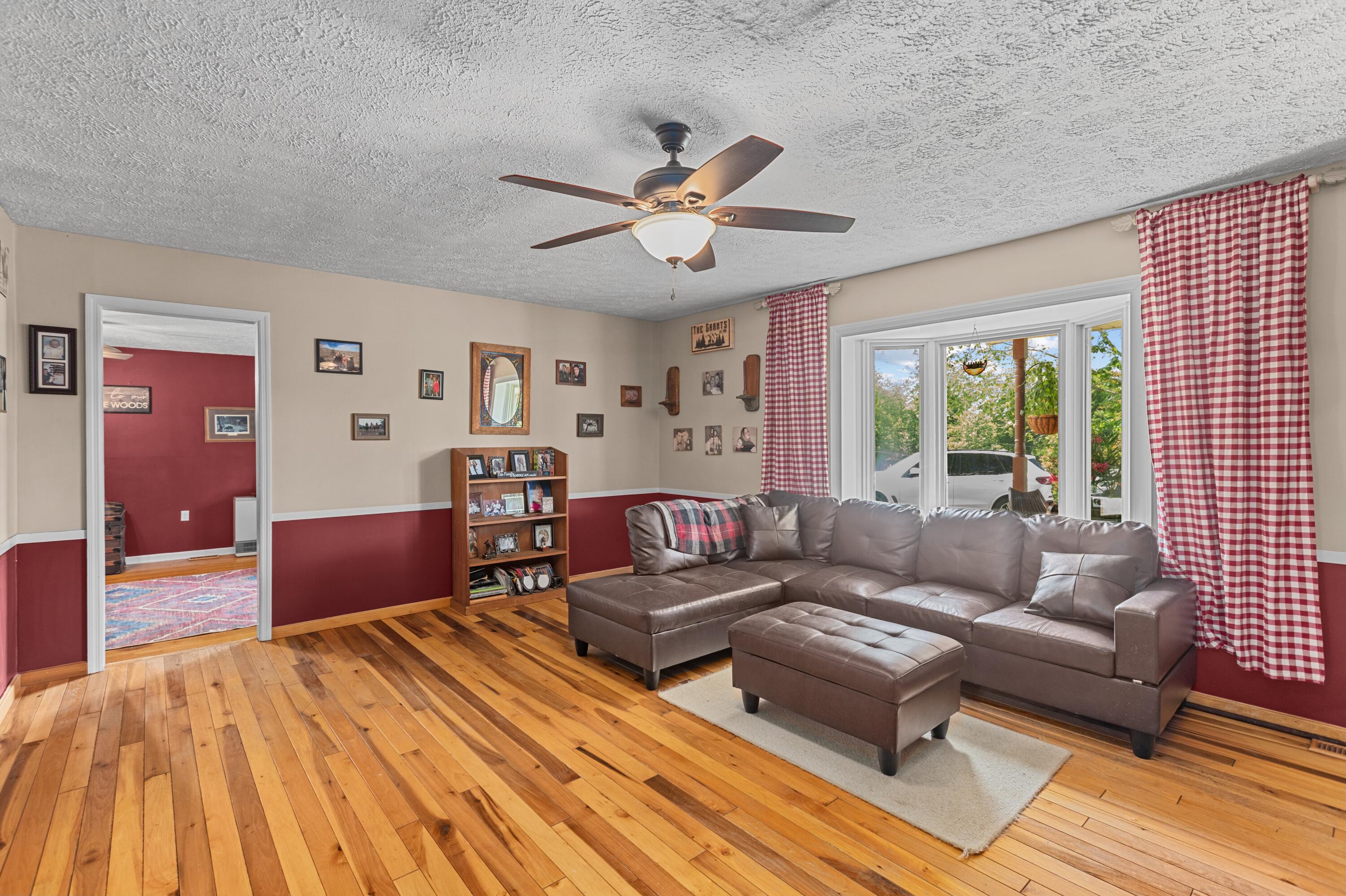 3695 Tarr Ridge Rd — photo 5