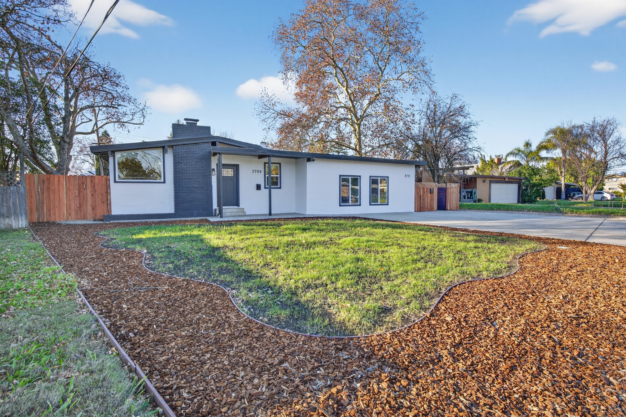 3711-3709 Brownson St, Sacramento, CA, 95821 — Photo 4