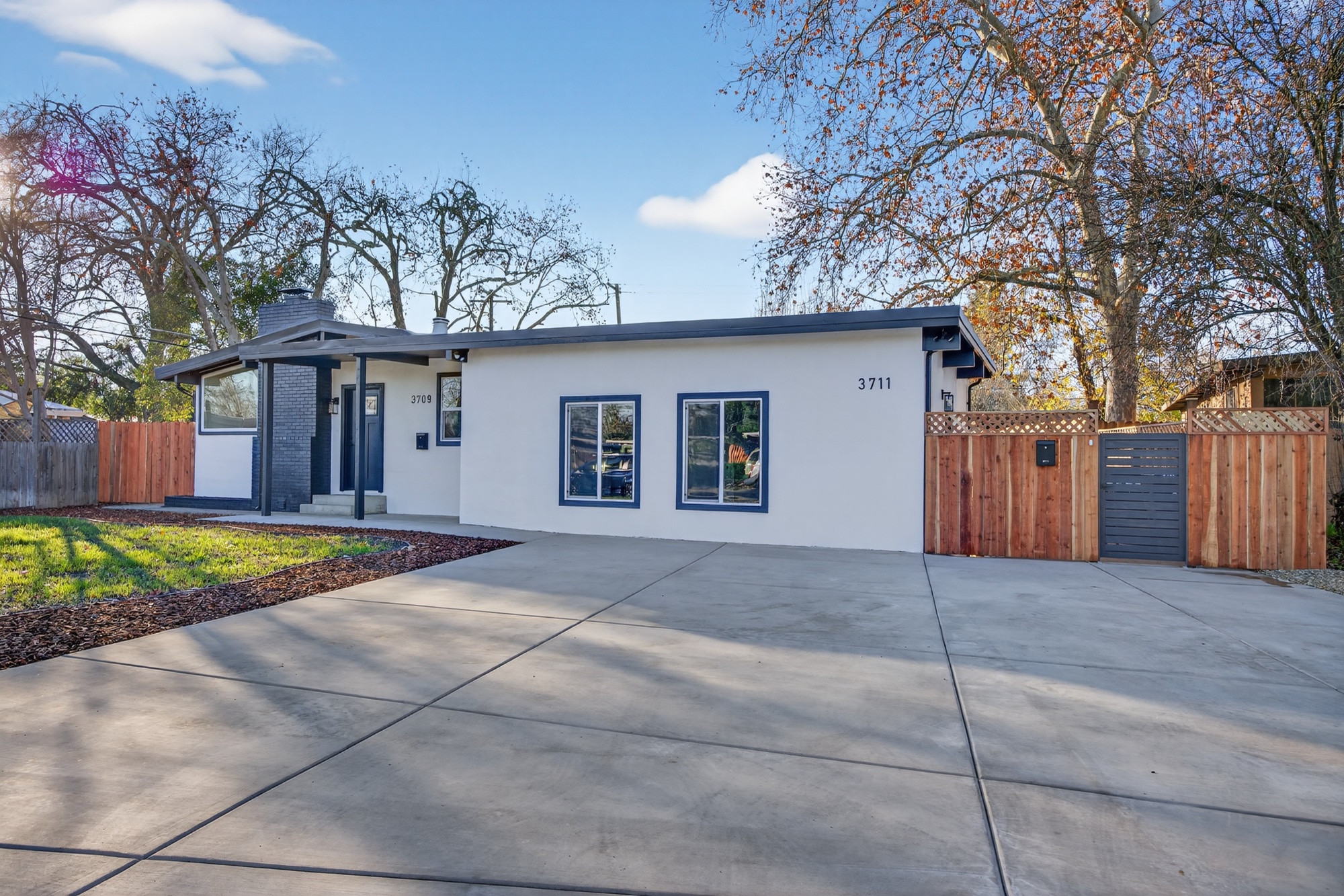 3711-3709 Brownson St, Sacramento, CA, 95821 — Photo 8