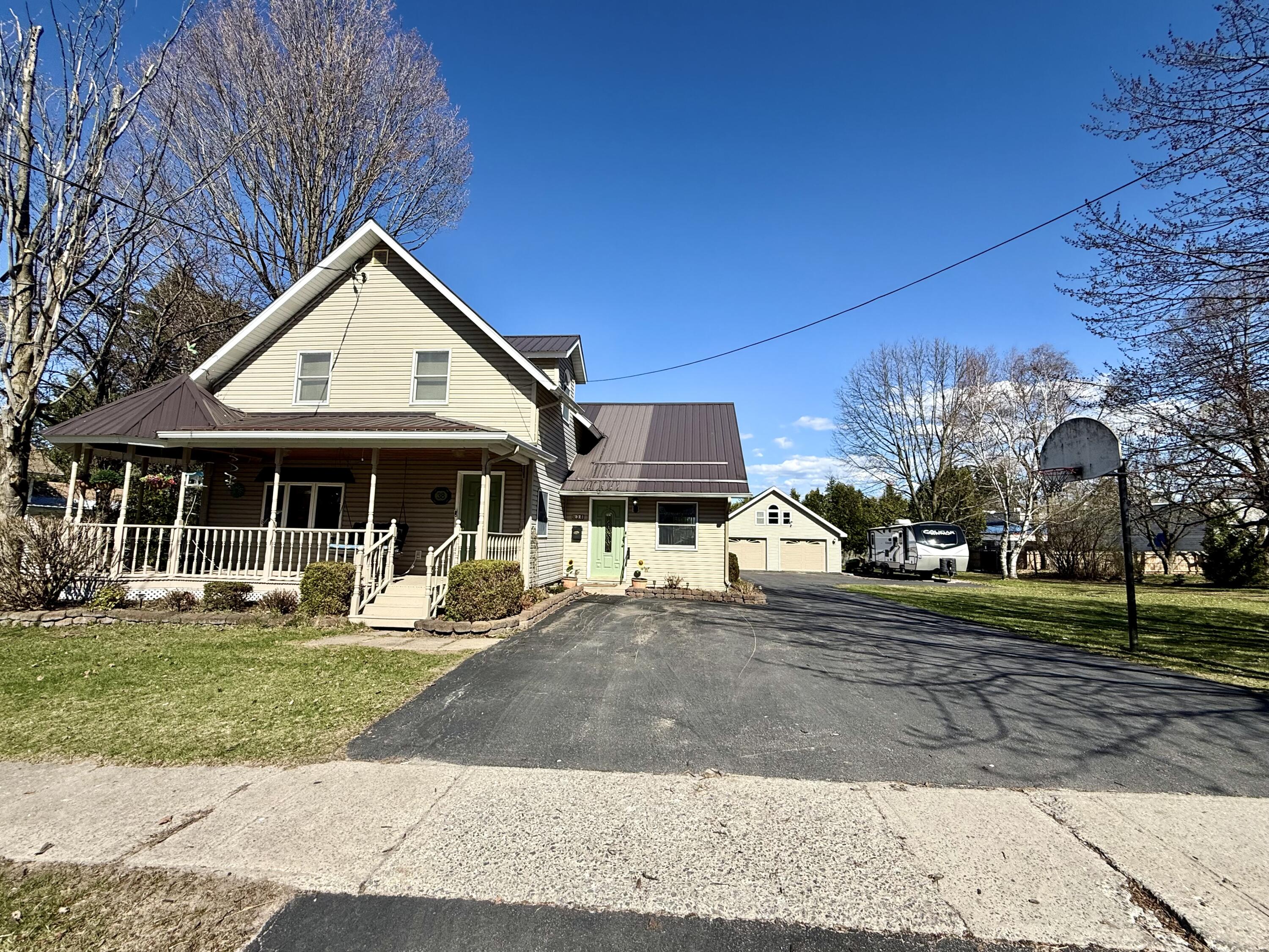 38 Wellington St, Malone, NY, 12953