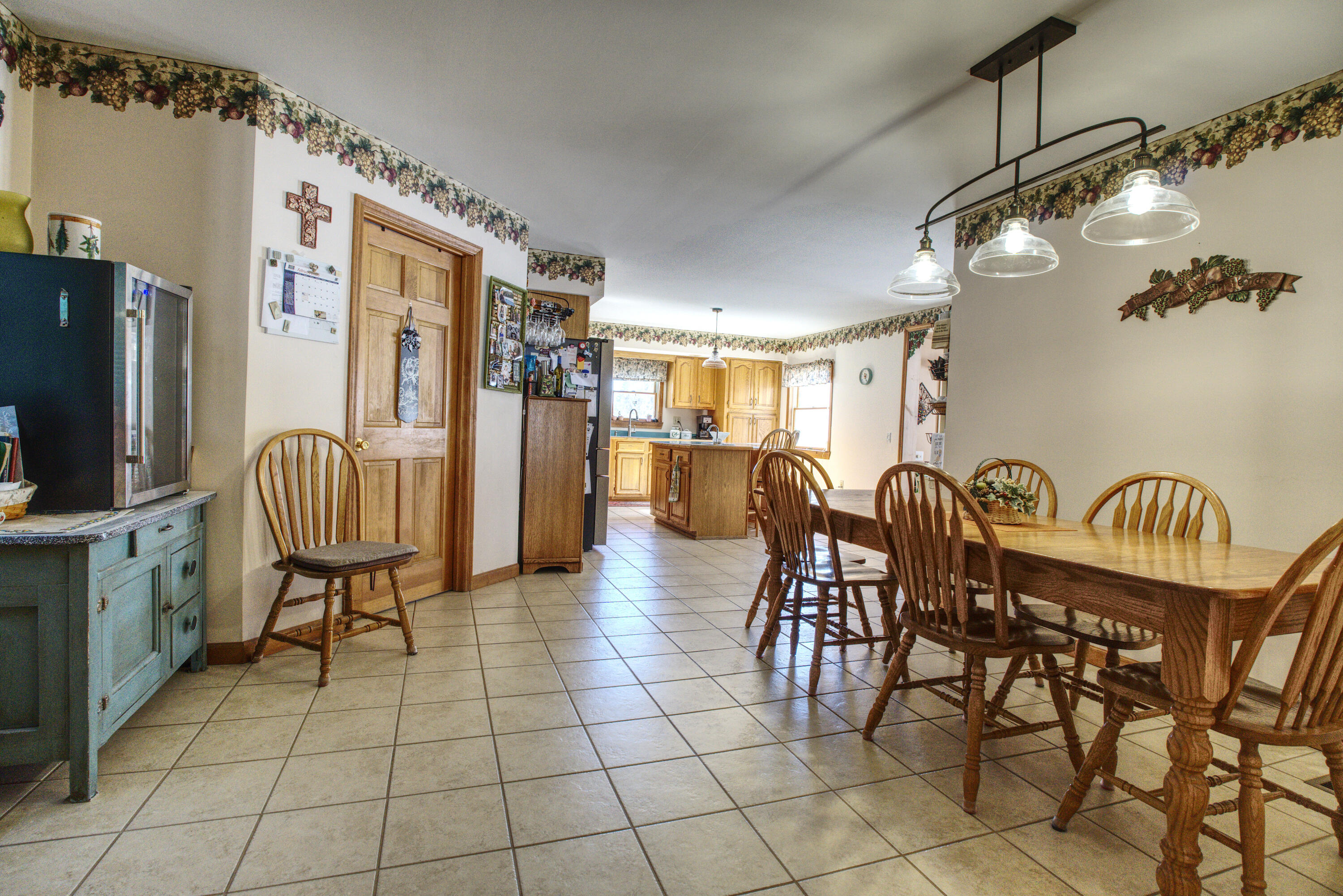 38 Wellington St — photo 4