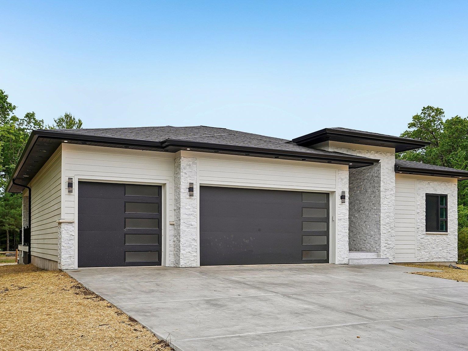 386 Oakbrook Dr — photo 5
