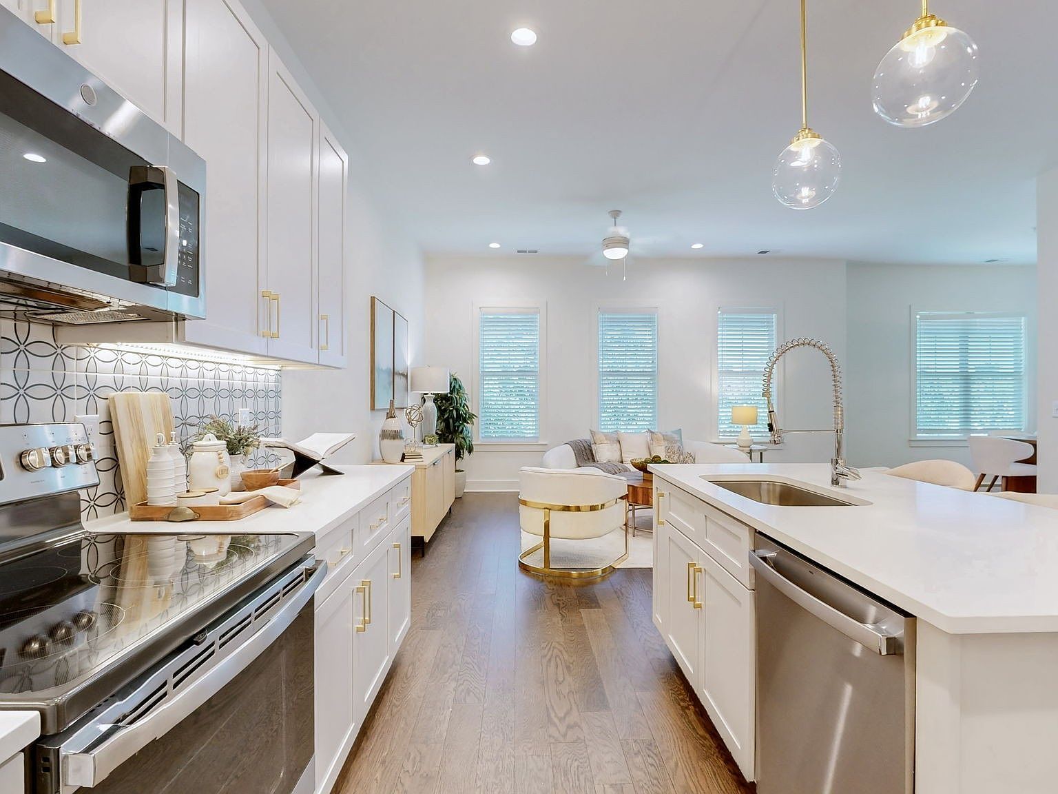 421 Herringbone Ct — photo 6