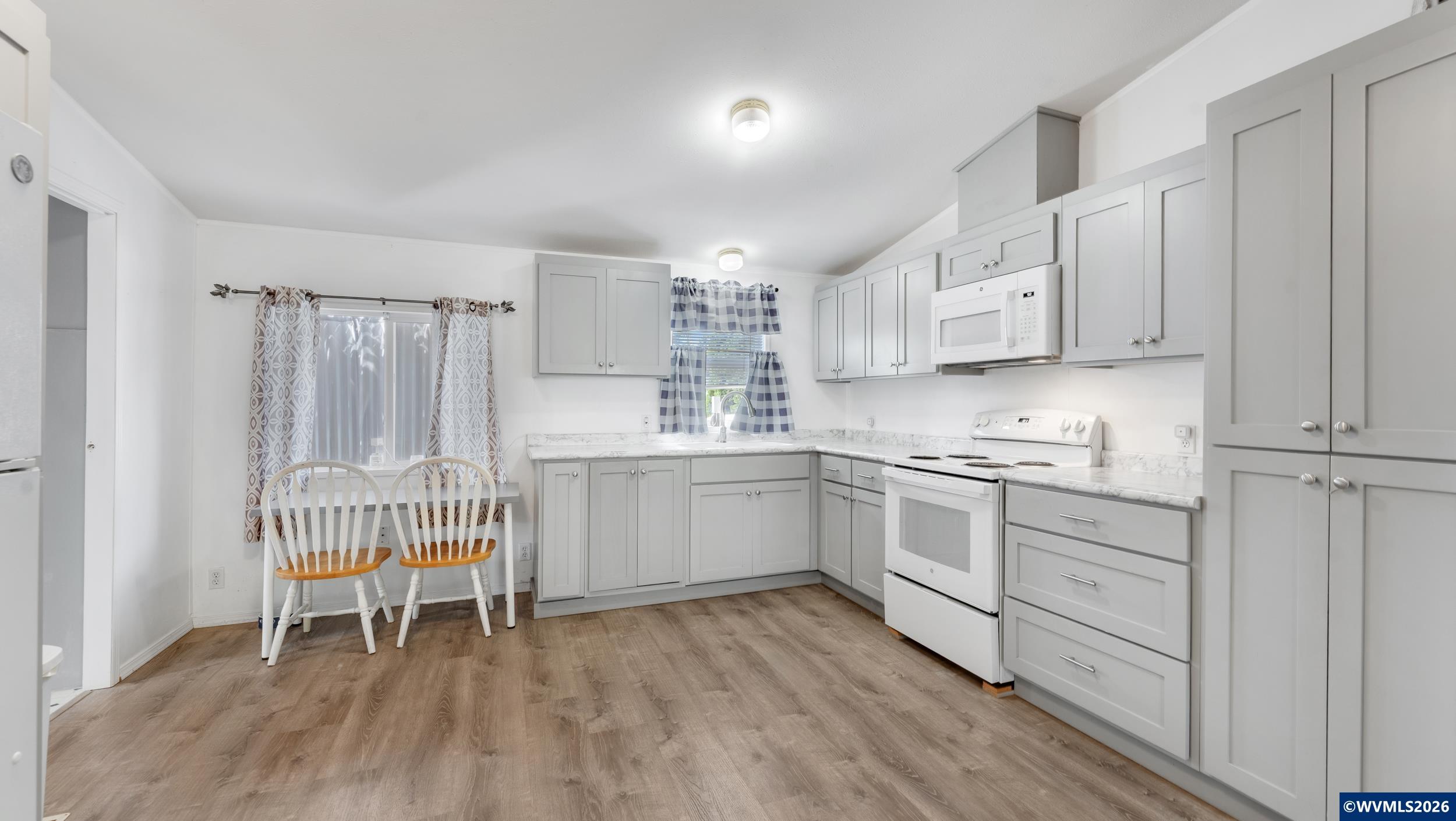 5350 Elm St SE — interior