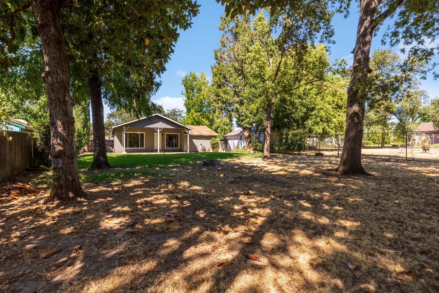 Property photo 24