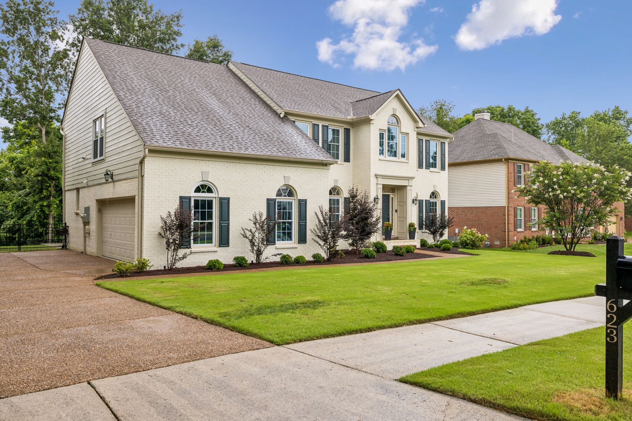623 Rutherford Ln — interior