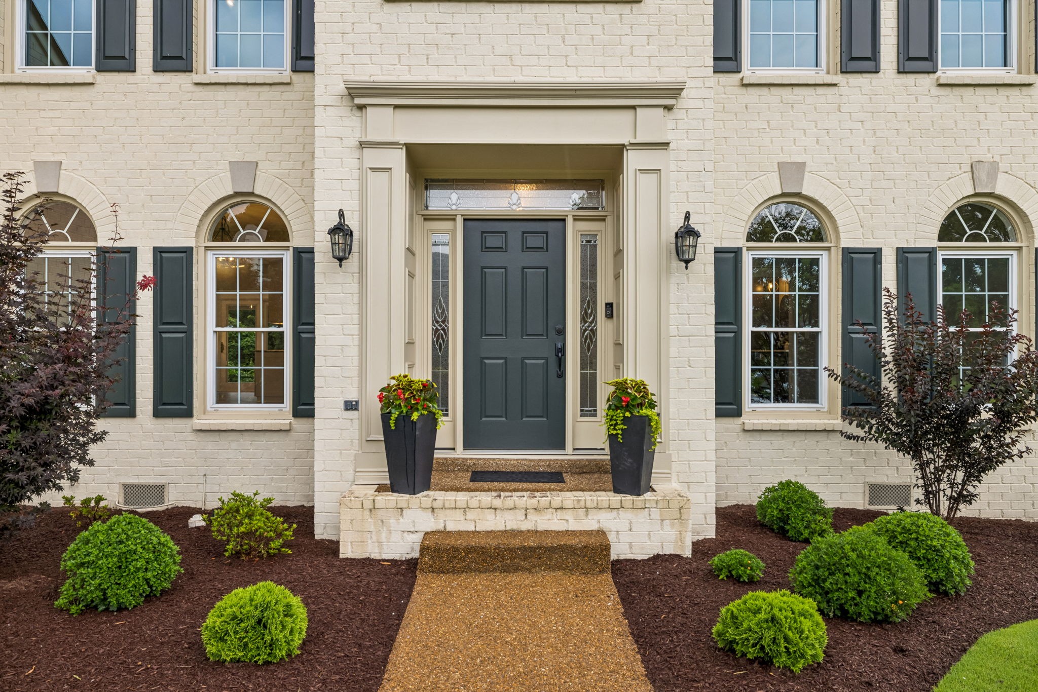 623 Rutherford Ln — detail