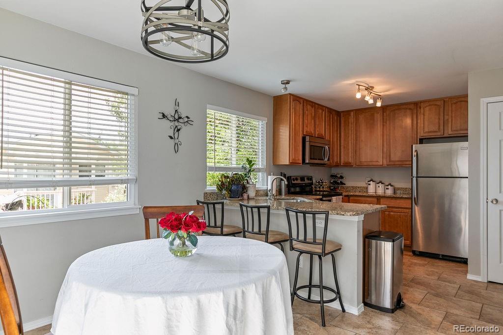 633 Walden Ct — photo 8