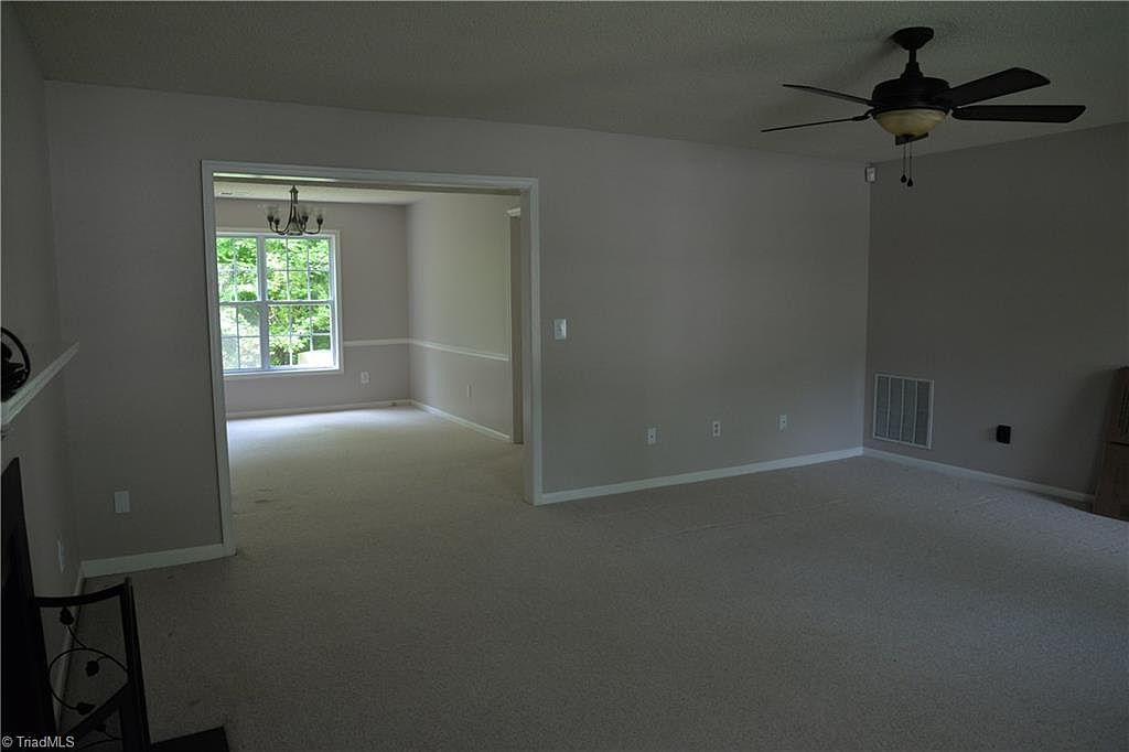 8 Ridgemore Ct — photo 5
