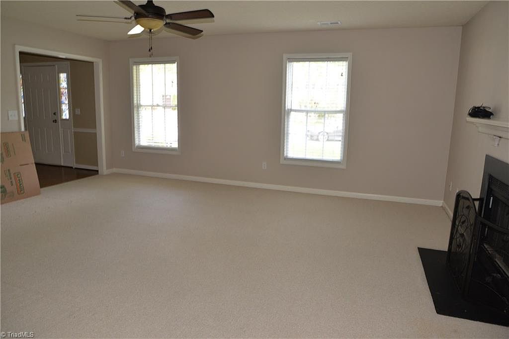 8 Ridgemore Ct — photo 6