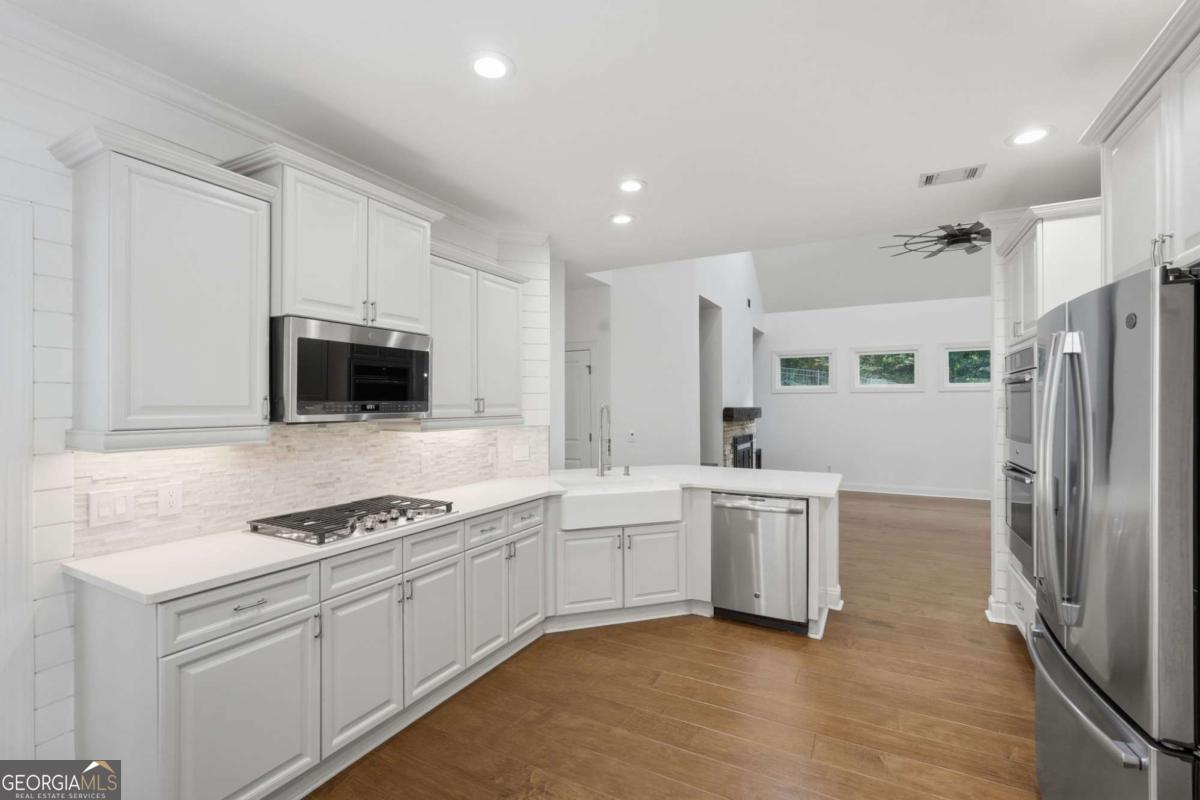 8010 Majors Mill Dr — photo 6