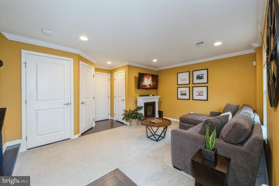 807 Bayside Ct — photo 5