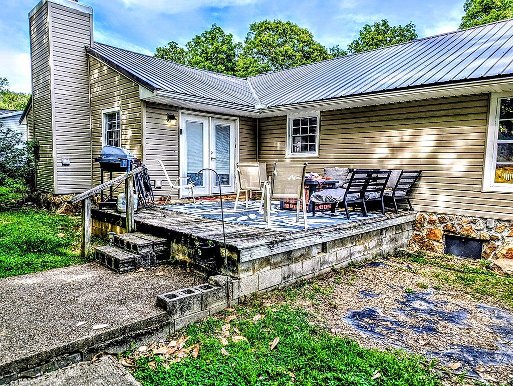 867 Legion Dr — photo 5