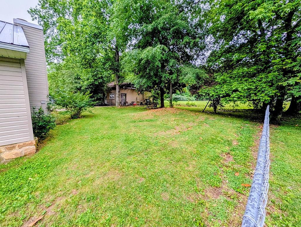 867 Legion Dr — photo 8