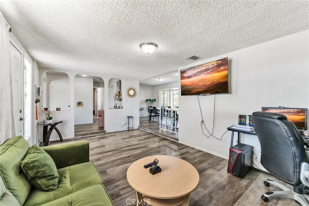9287 Alder Ave — photo 8