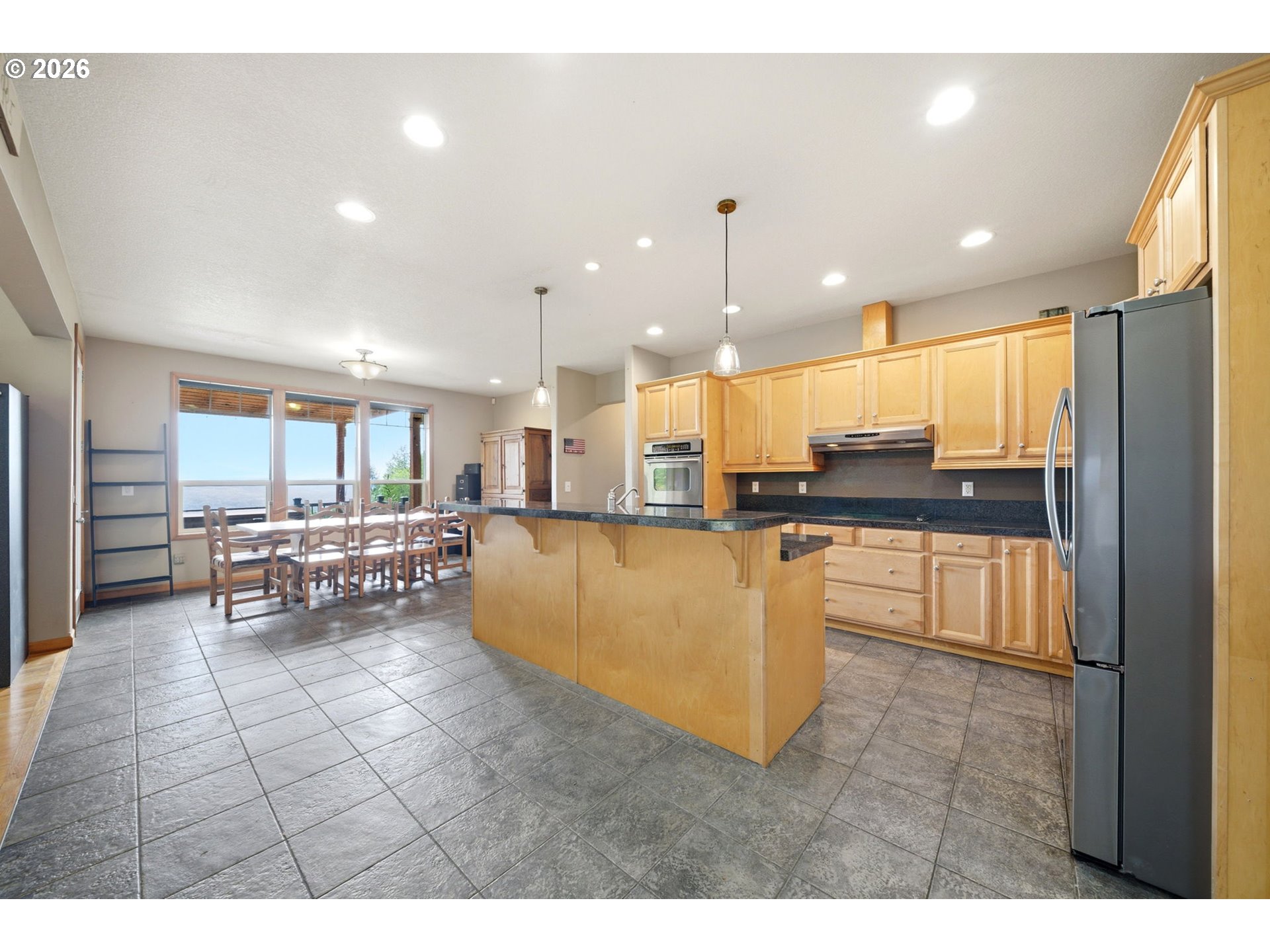 966 Lookout Rd — photo 4