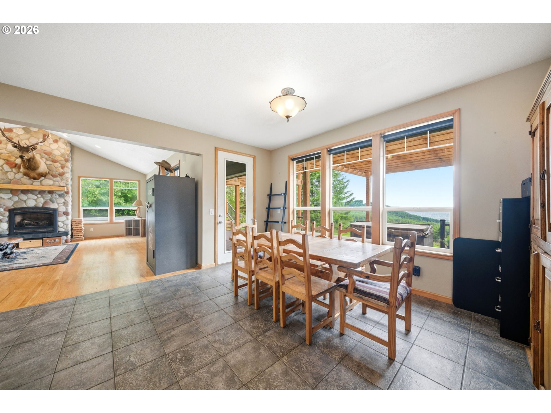 966 Lookout Rd — photo 6