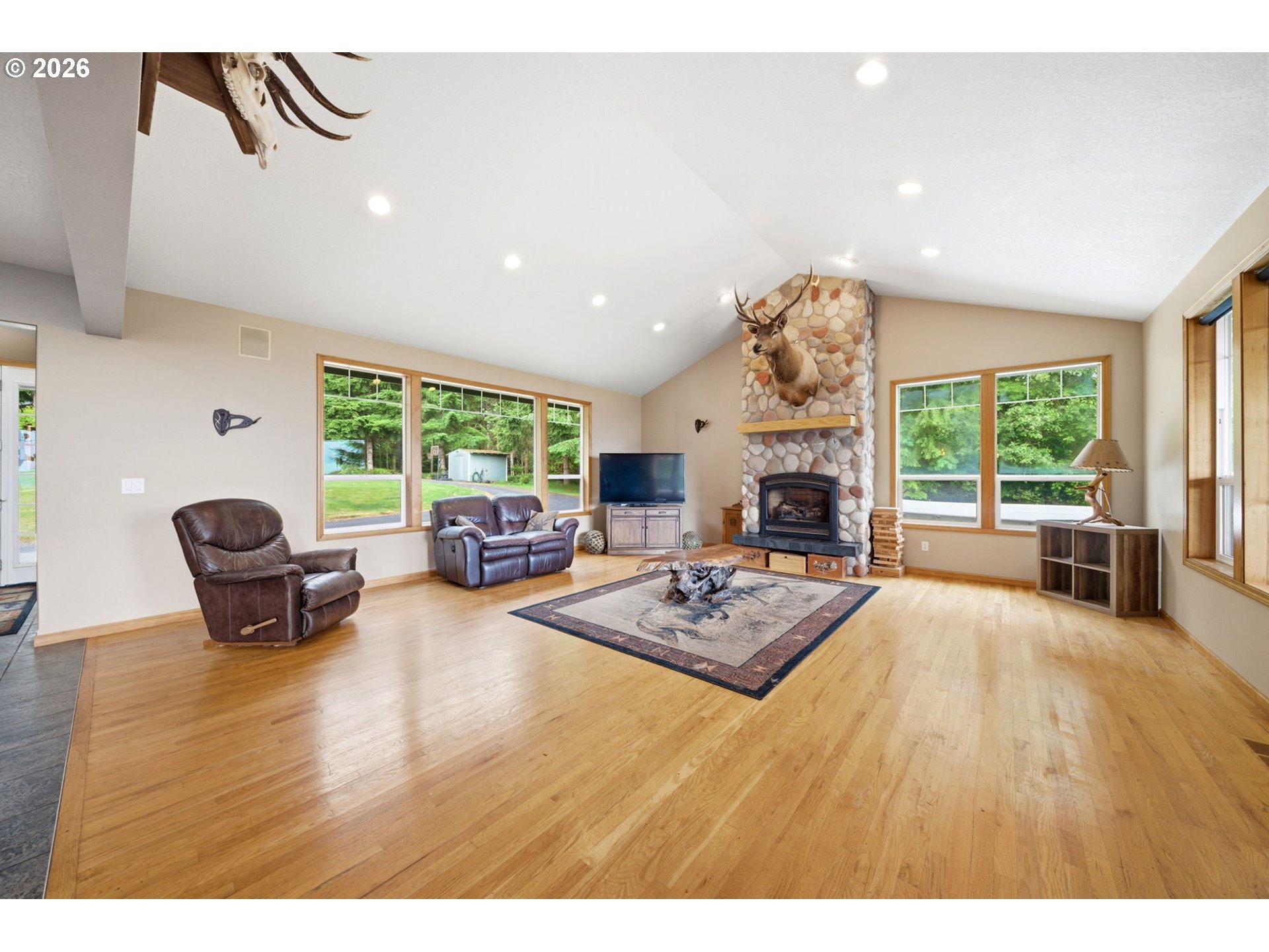 966 Lookout Rd — photo 8
