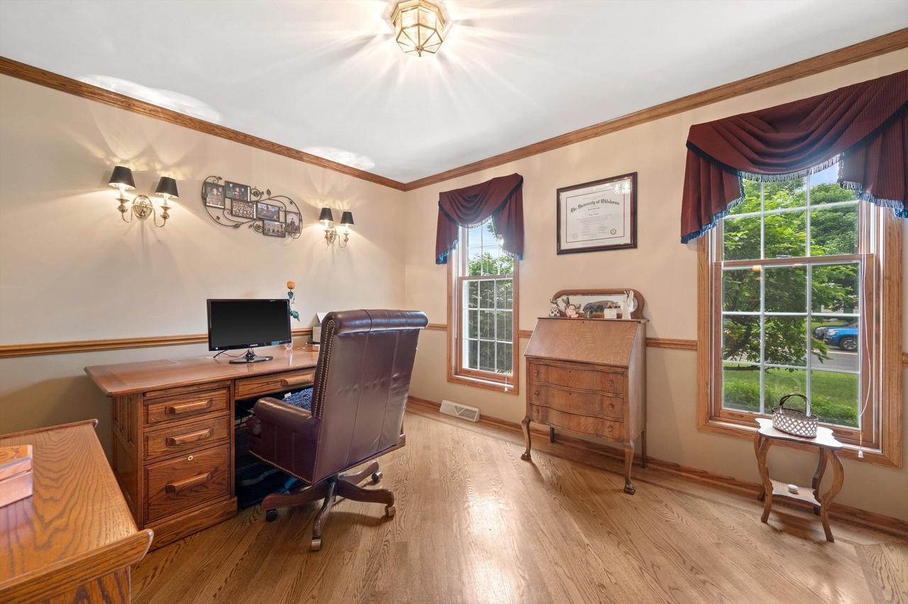 990 S Springdale Rd, Waukesha, WI, 53186 — Photo 7